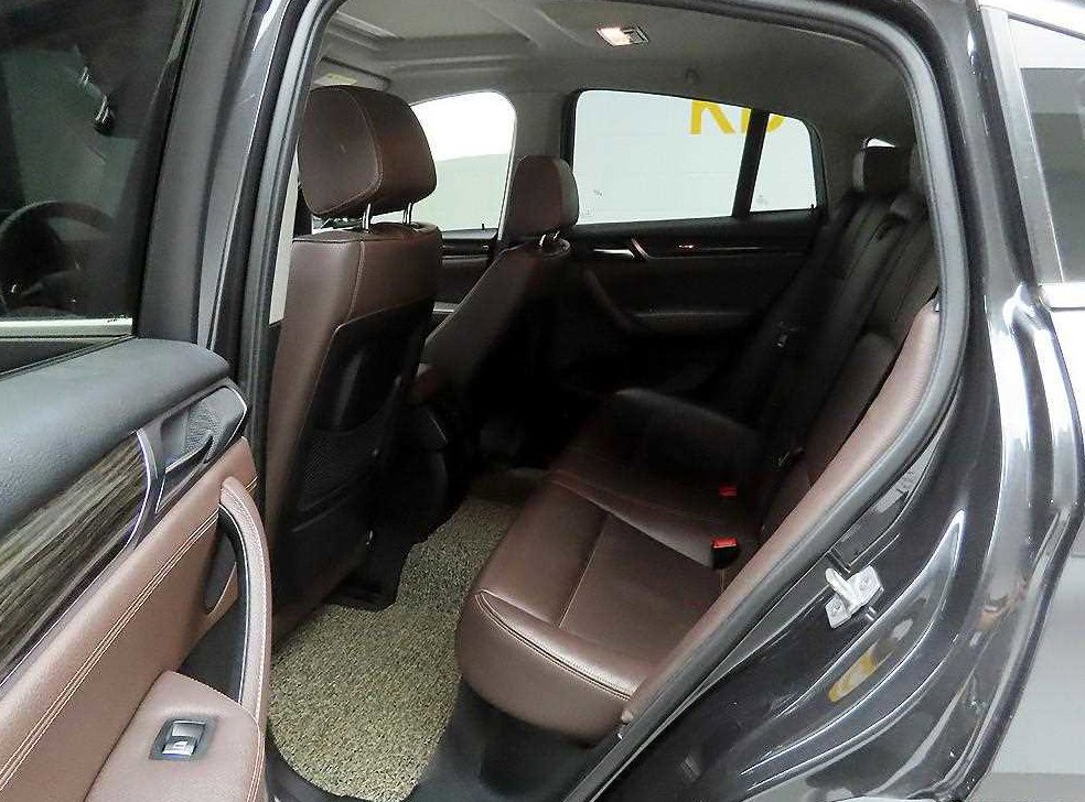 BMW X4  xDrive 20d 사진 13