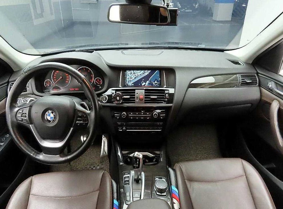 BMW X4  xDrive 20d 사진 8