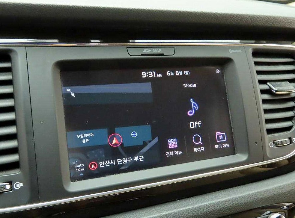 기아 카니발 디젤 9인승 프레스티지 사진 8