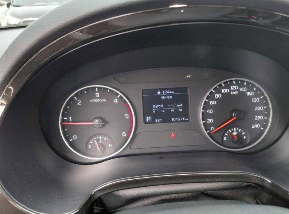 기아 셀토스 디젤 1.6 2WD 사진 6