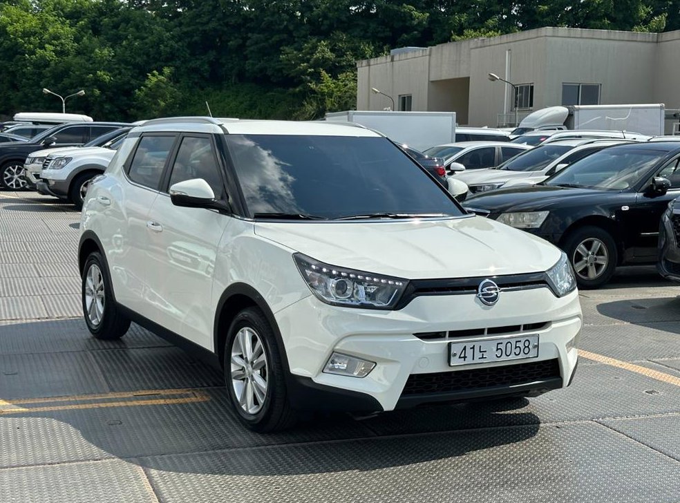 KG모빌리티(쌍용)  티볼리 가솔린 2WD 1.6 VX 사진 5