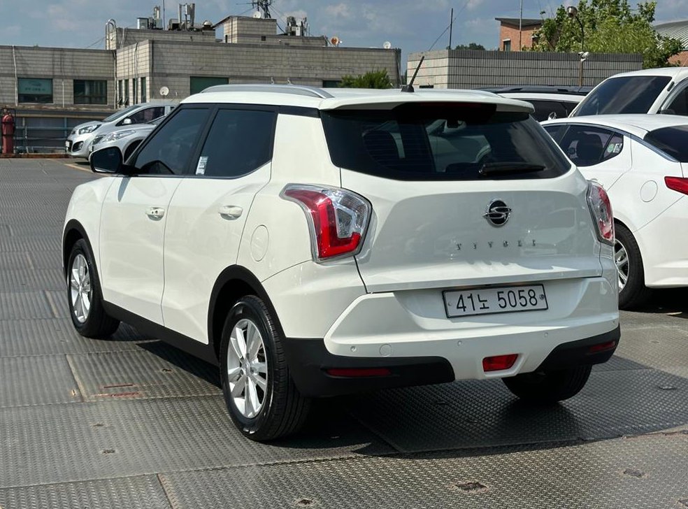 KG모빌리티(쌍용)  티볼리 가솔린 2WD 1.6 VX 사진 6