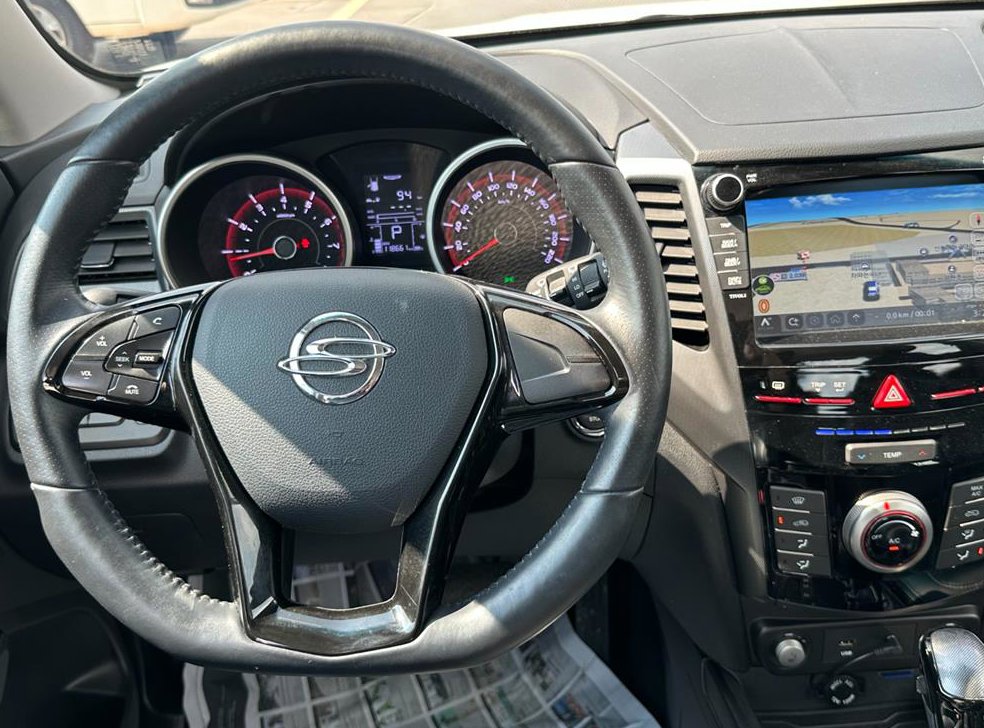 KG모빌리티(쌍용)  티볼리 가솔린 2WD 1.6 VX 사진 9