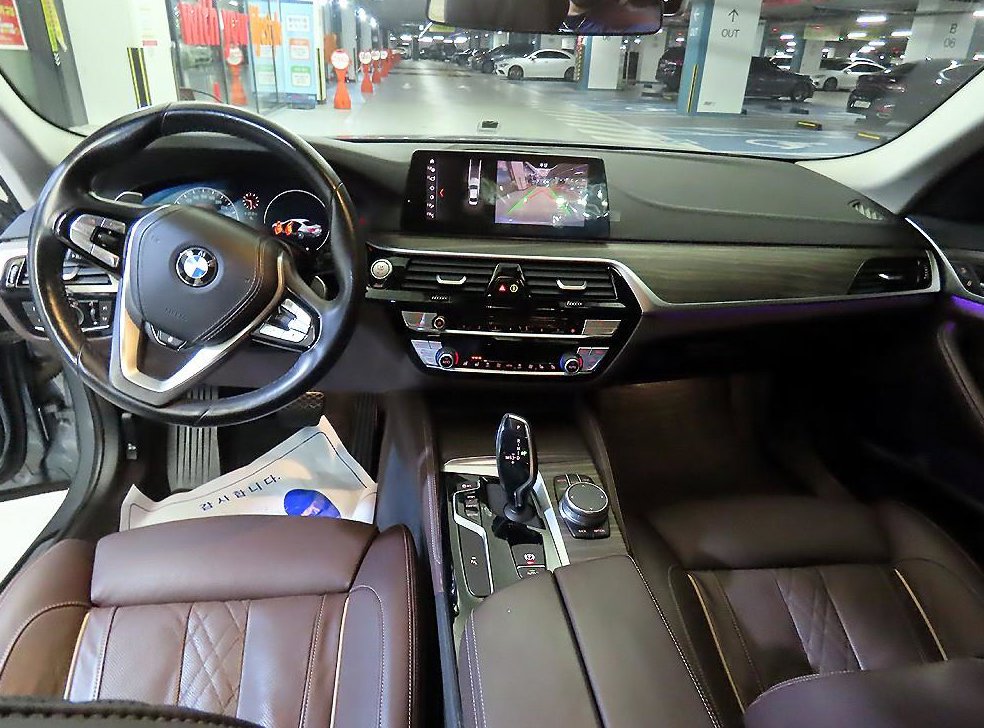 BMW 5시리즈 530i 럭셔리 플러스 사진 10
