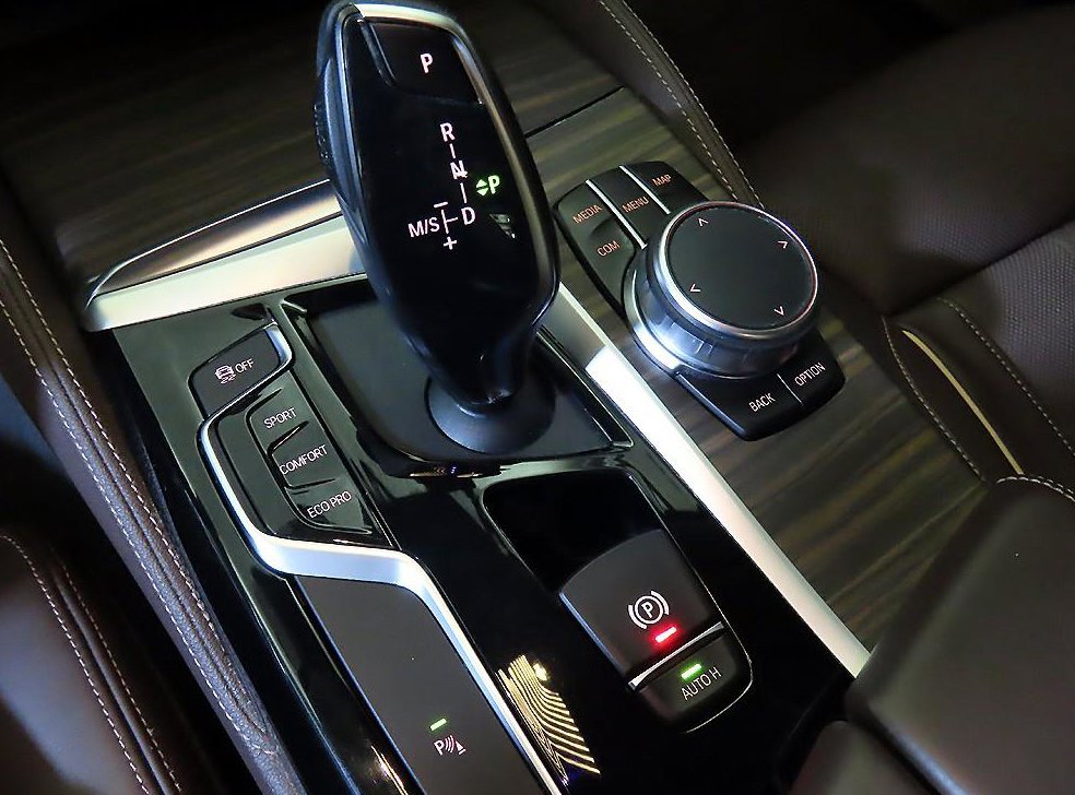 BMW 5시리즈 530i 럭셔리 플러스 사진 12