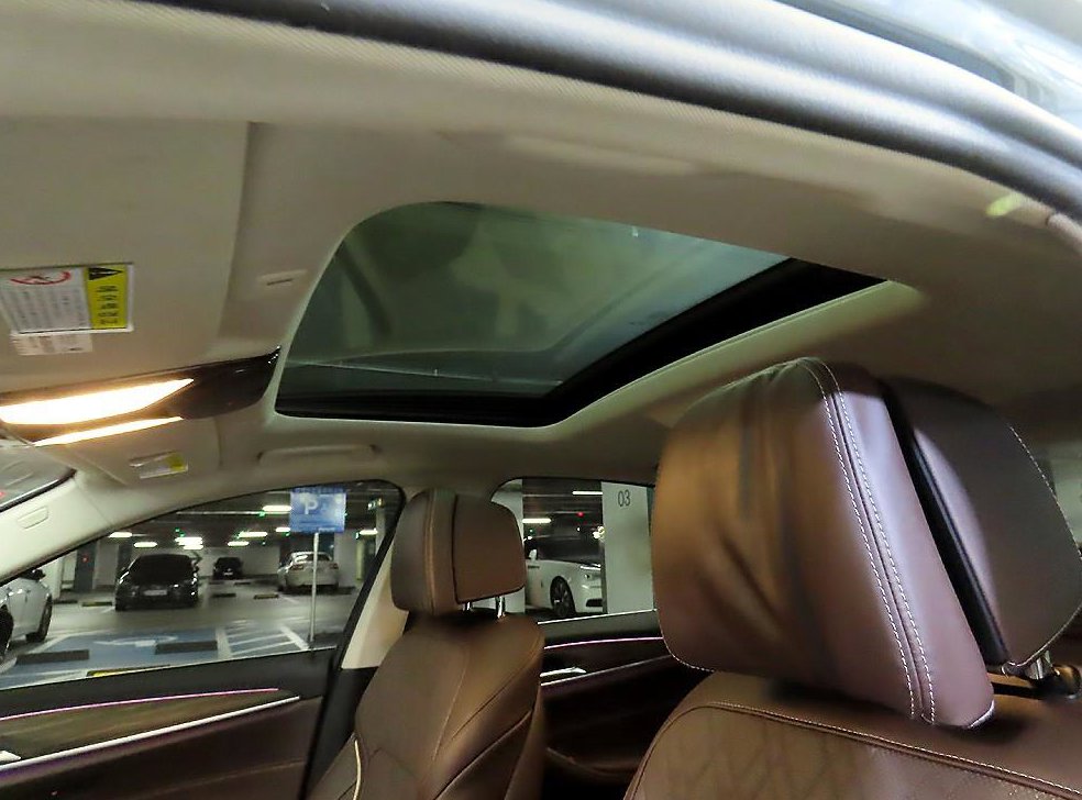 BMW 5시리즈 530i 럭셔리 플러스 사진 17