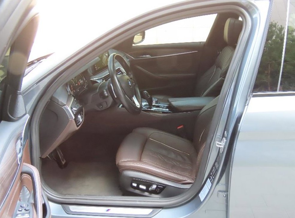 BMW 5시리즈 530i xDrive M 스포츠 플러스 사진 13