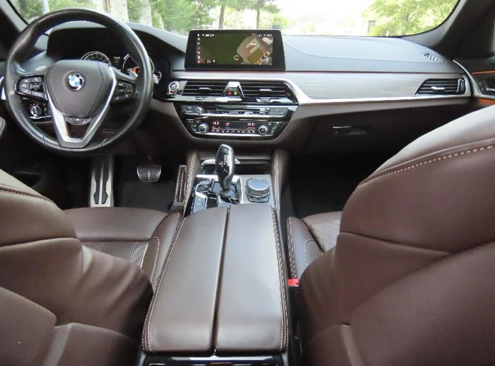 BMW 5시리즈 530i xDrive M 스포츠 플러스 사진 15