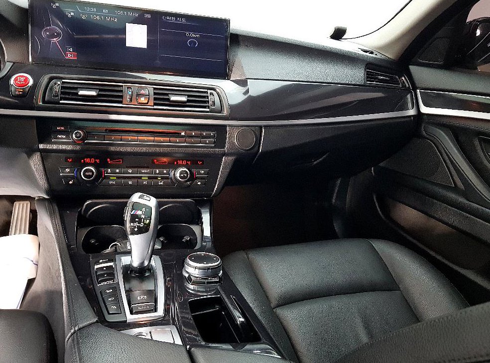 BMW 5시리즈 520d xDrive M 에어로다이나믹 프로 사진 10