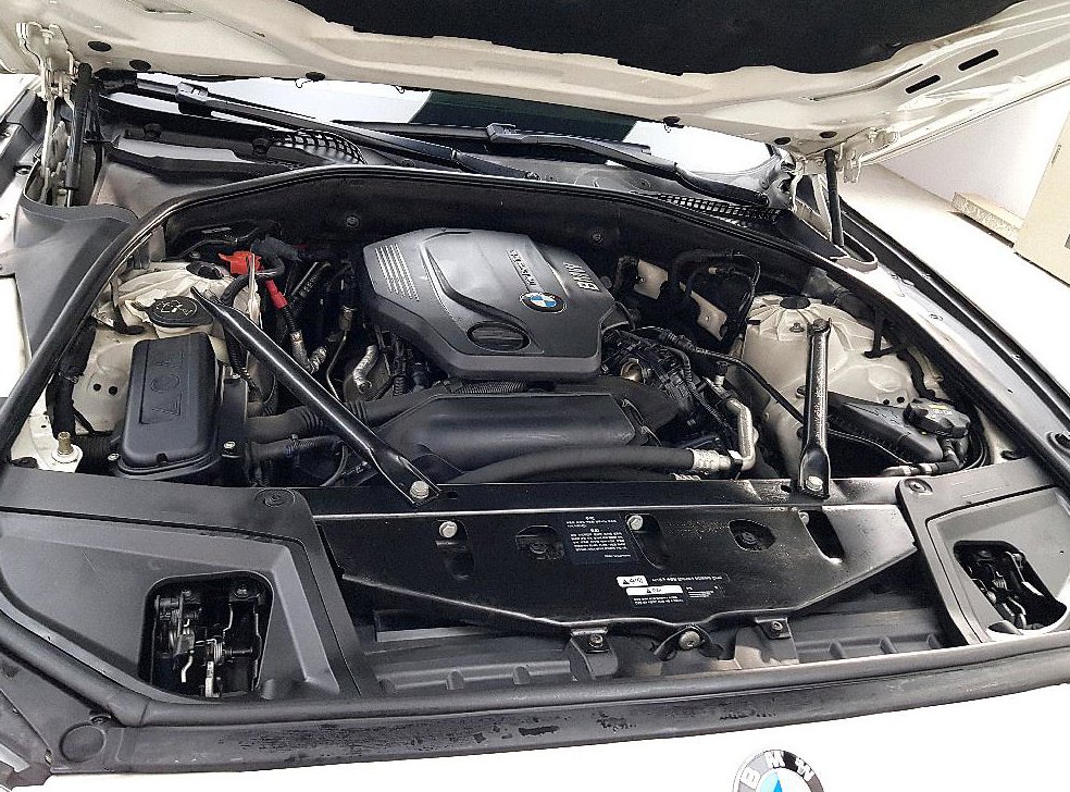 BMW 5시리즈 520d xDrive M 에어로다이나믹 프로 사진 6