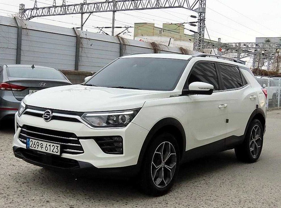 KG모빌리티(쌍용)  코란도 2WD 가솔린 1.5 C5 플러스 사진 2