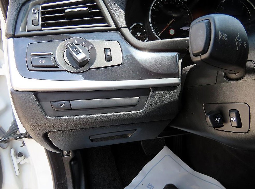 BMW 5시리즈 520d xDrive 사진 13