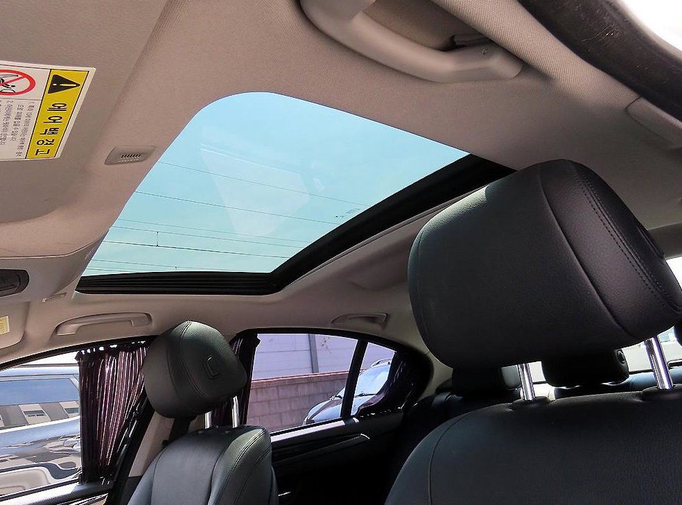 BMW 5시리즈 520d xDrive 사진 17