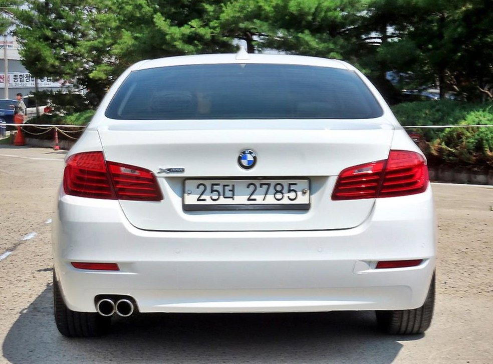 BMW 5시리즈 520d xDrive 사진 4