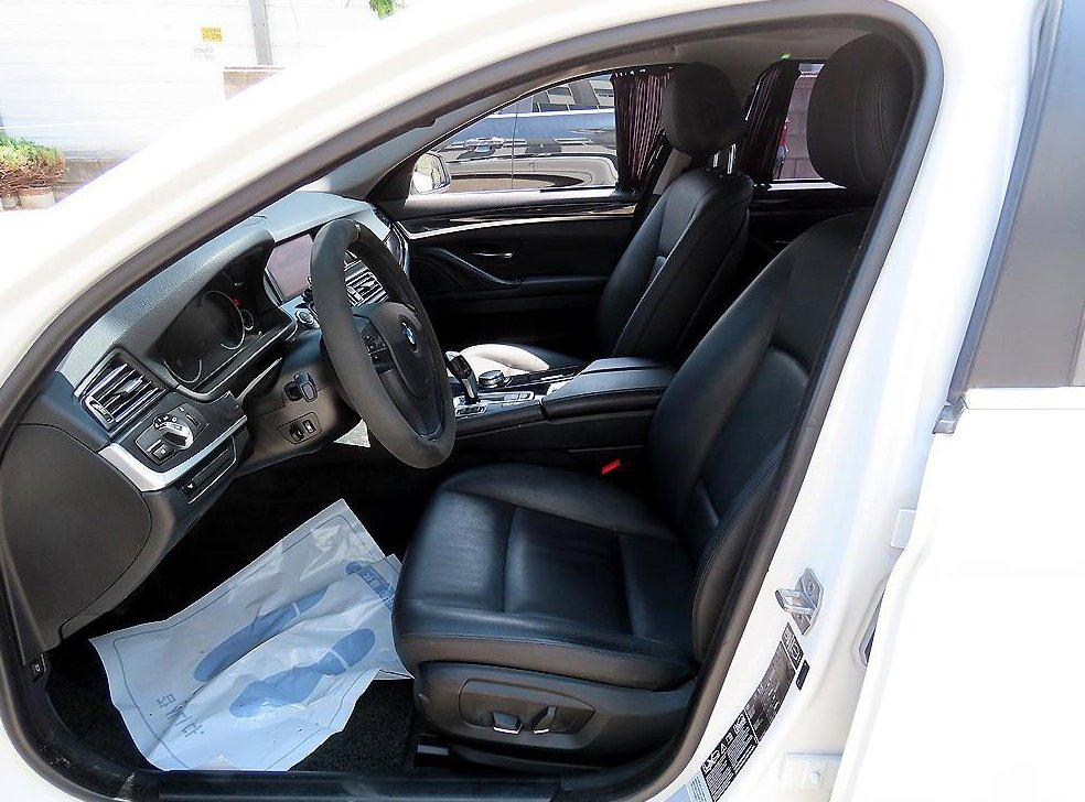 BMW 5시리즈 520d xDrive 사진 5