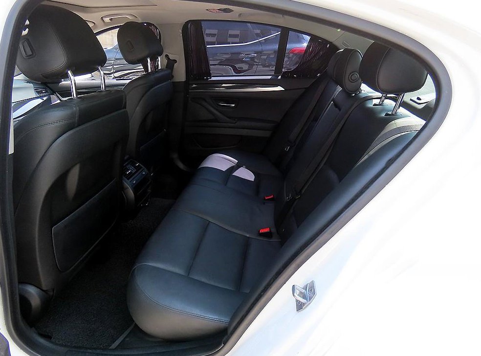 BMW 5시리즈 520d xDrive 사진 6