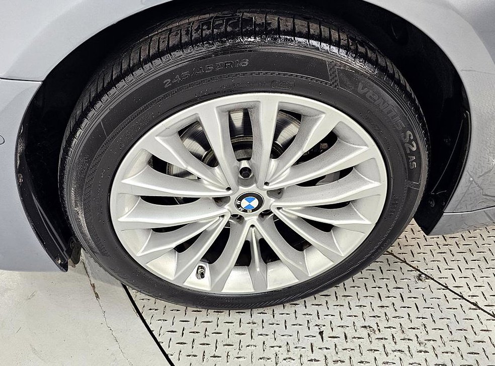 BMW 5시리즈 520d 럭셔리 스페셜 에디션 사진 20