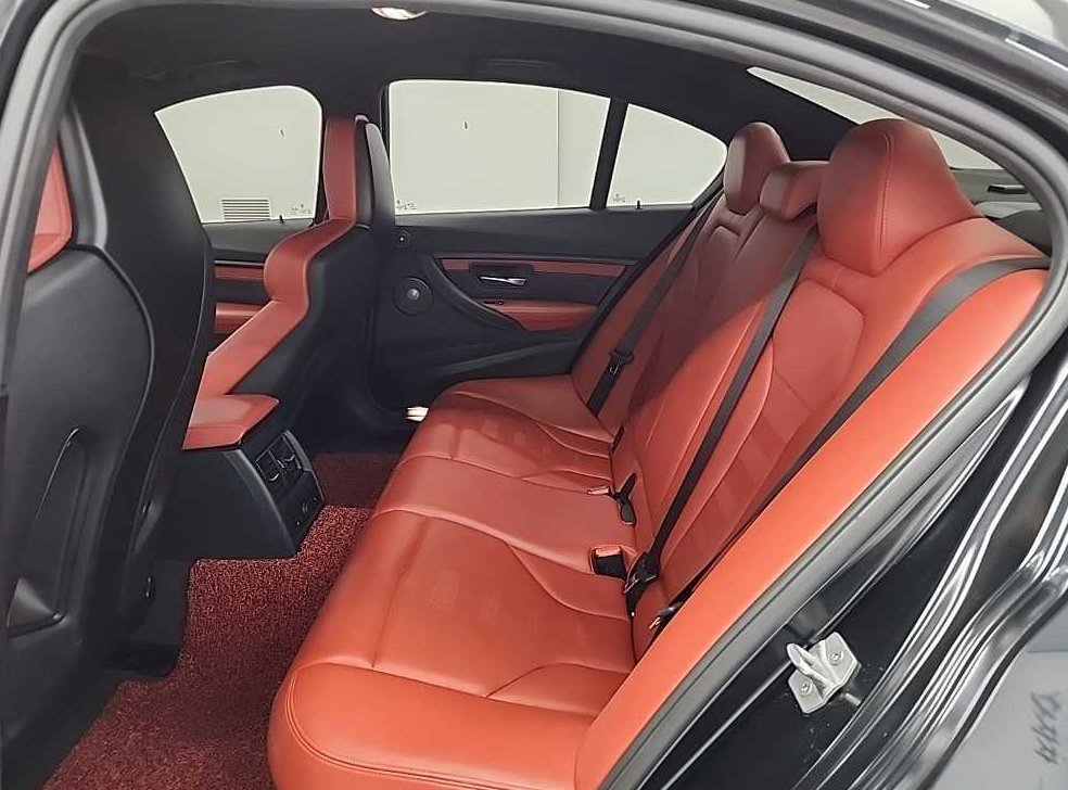 BMW 3시리즈 M3 세단 컴패티션 사진 12