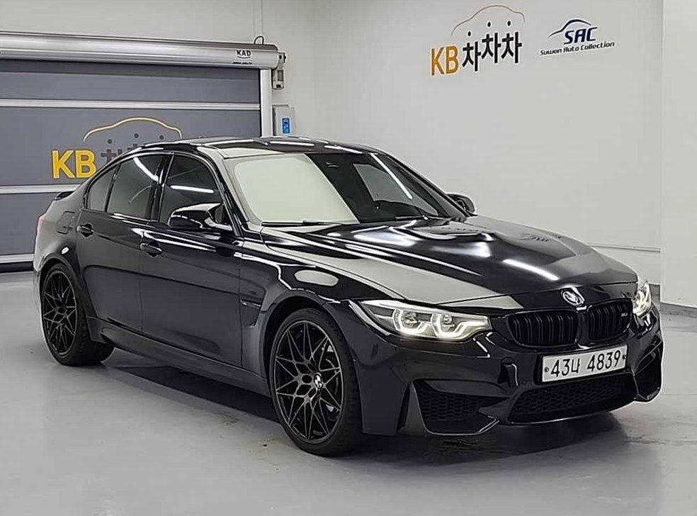 BMW 3시리즈 M3 세단 컴패티션 사진 4