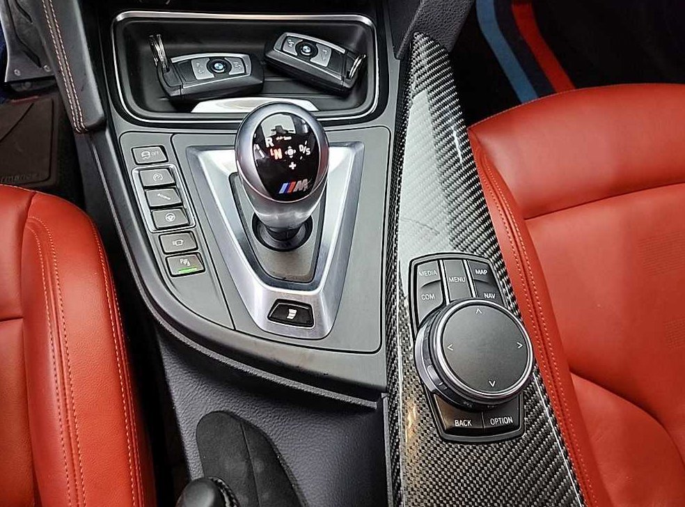 BMW 3시리즈 M3 세단 컴패티션 사진 8