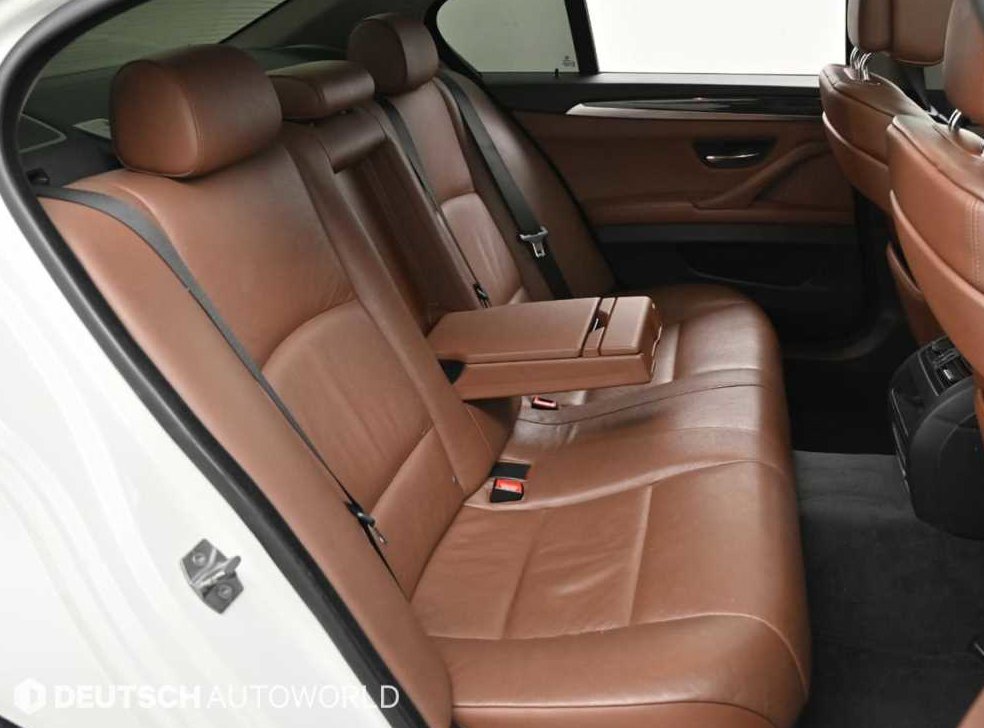 BMW 5시리즈 520d 사진 12