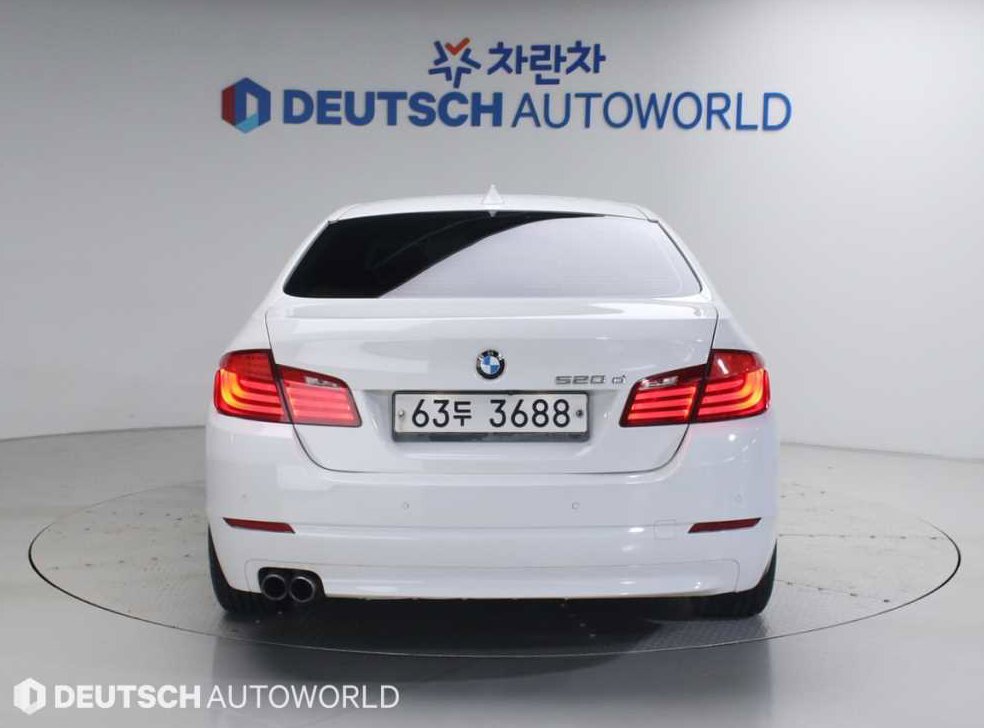 BMW 5시리즈 520d 사진 4