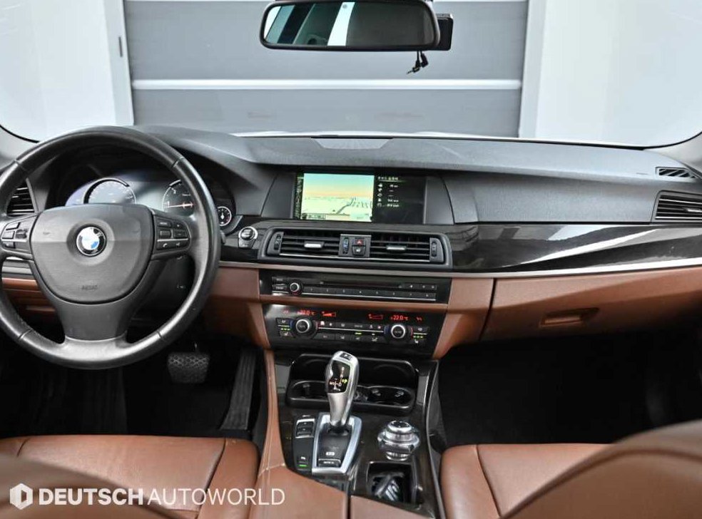BMW 5시리즈 520d 사진 7