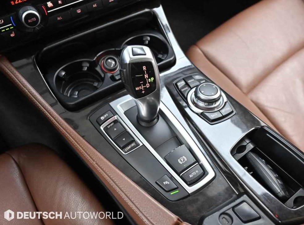 BMW 5시리즈 520d 사진 9