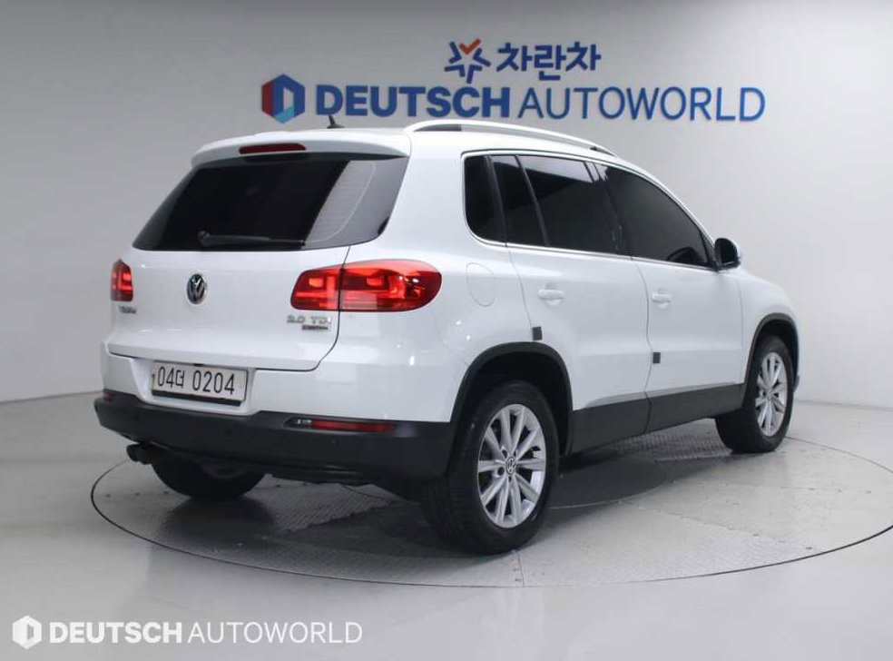폭스바겐 티구안 2.0 TSI 컴포트 사진 2