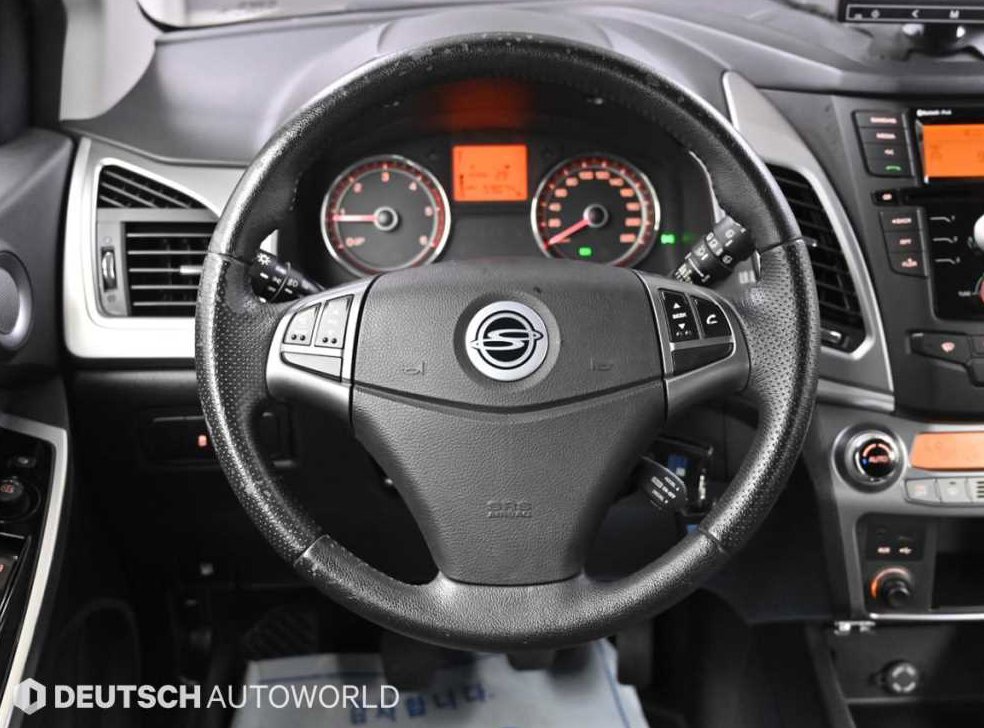 KG모빌리티(쌍용)  코란도 2WD 2.0 CVS 사진 13