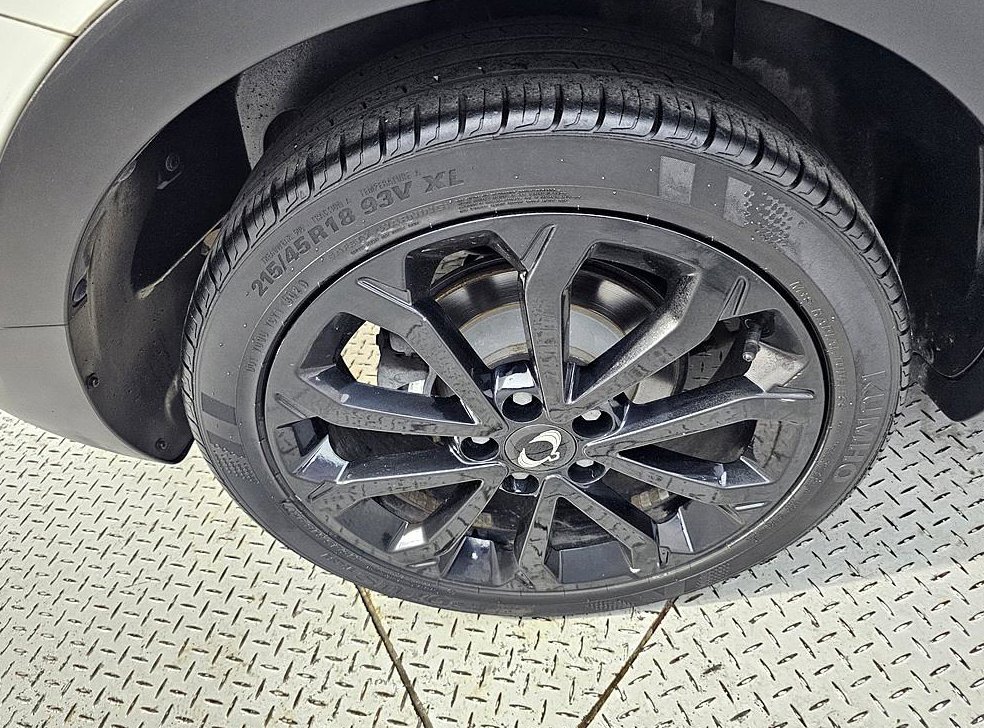 KG모빌리티(쌍용)  티볼리 2WD 가솔린 LX 사진 20