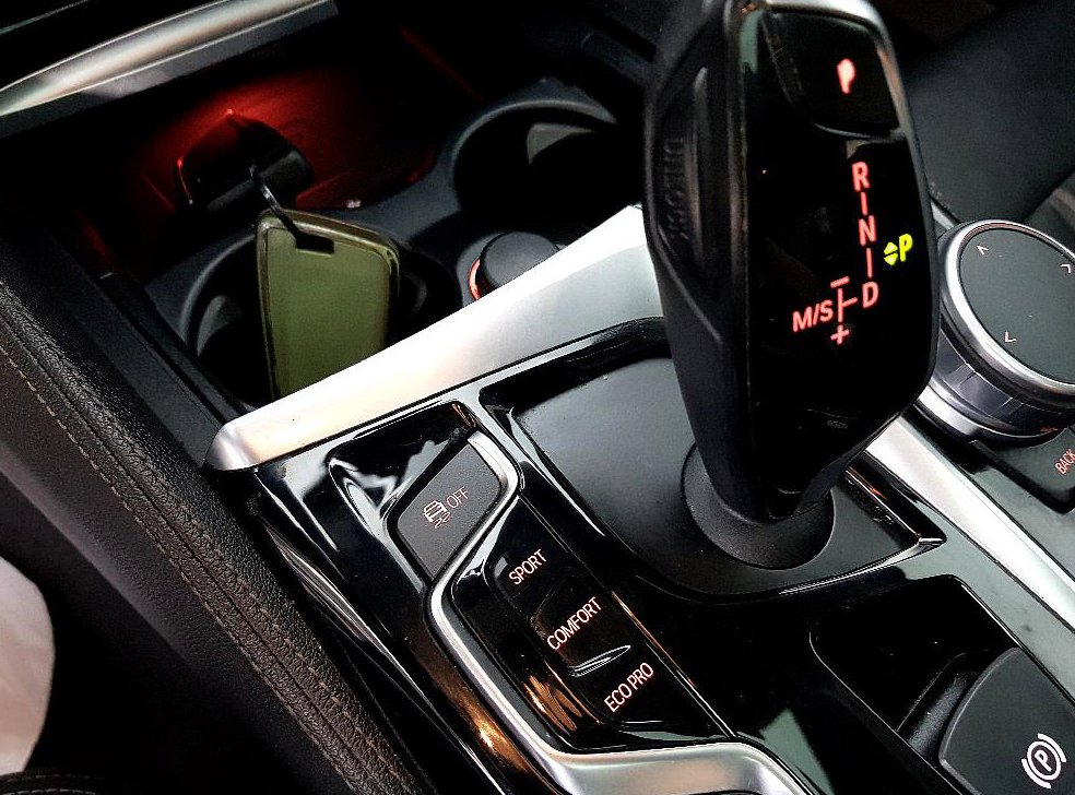 BMW 5시리즈 520d 럭셔리 스페셜 에디션 사진 12