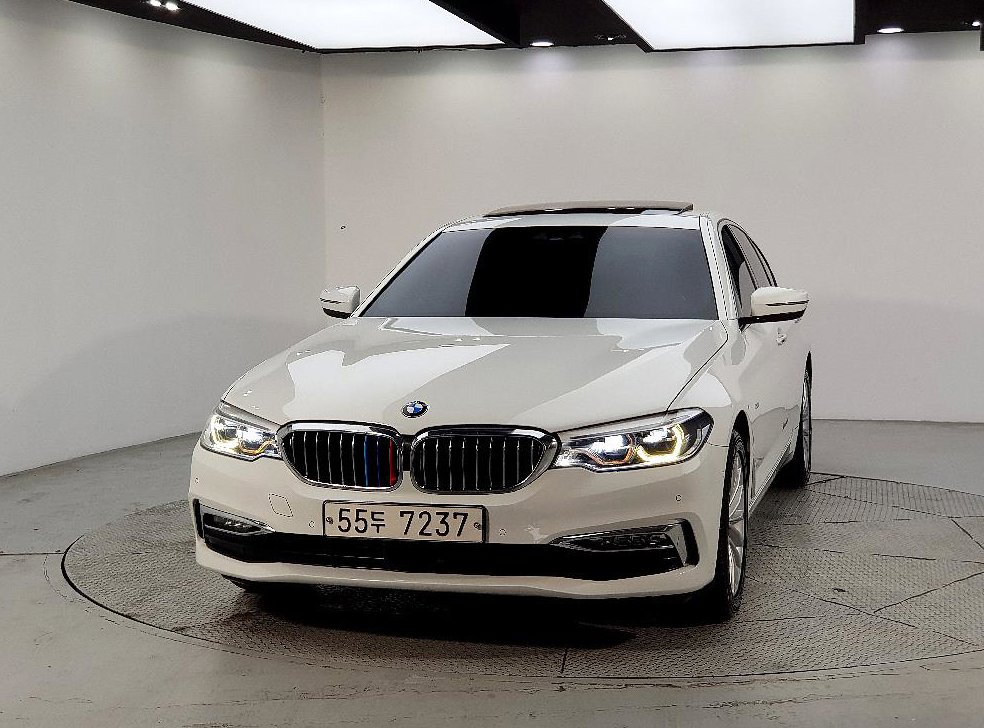 BMW 5시리즈 520d 럭셔리 스페셜 에디션 사진 2