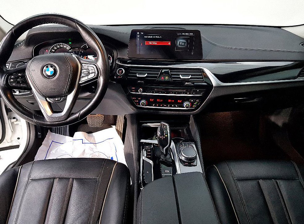 BMW 5시리즈 520d 럭셔리 스페셜 에디션 사진 5