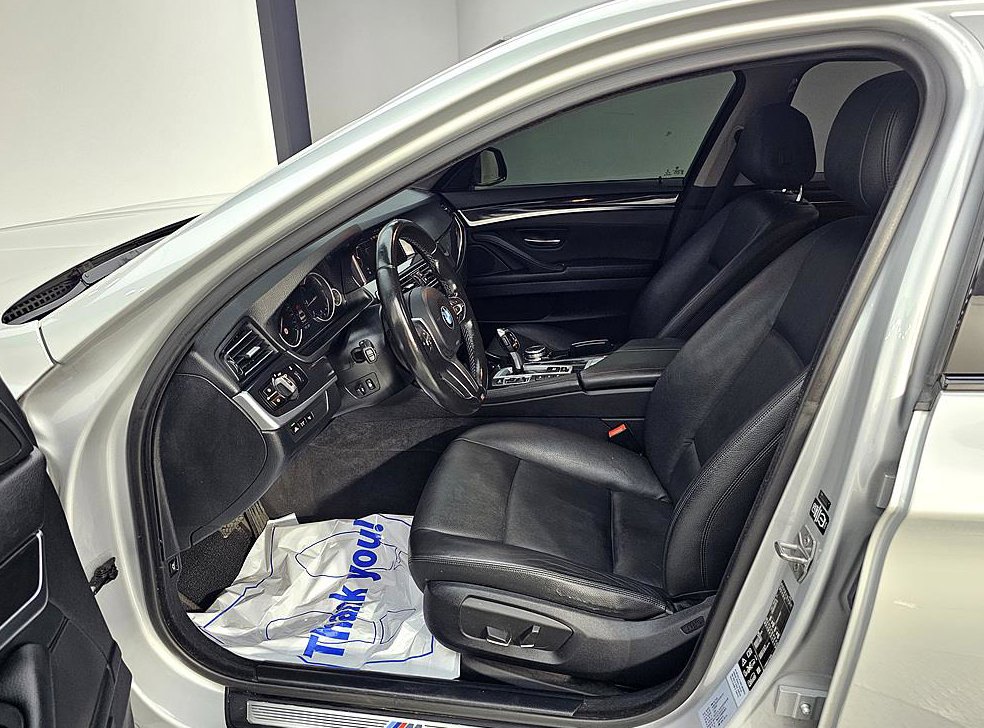 BMW 5시리즈 520d xDrive M 에어로다이나믹 프로 사진 8