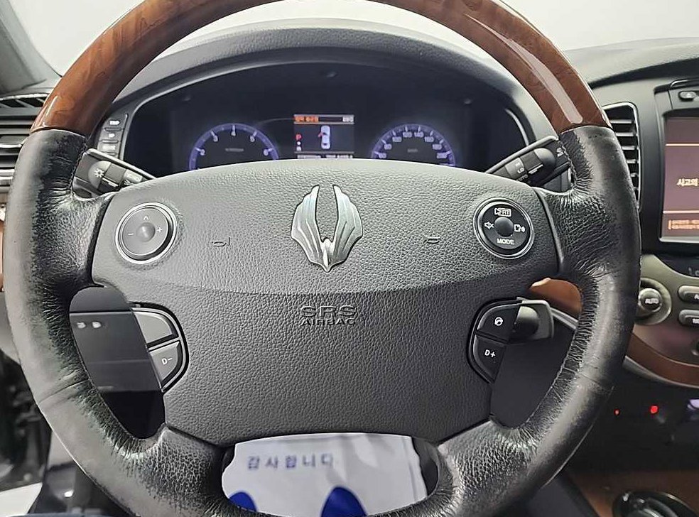 KG모빌리티(쌍용)  체어맨 가솔린 4WD CW700 4TRONIC 사진 9