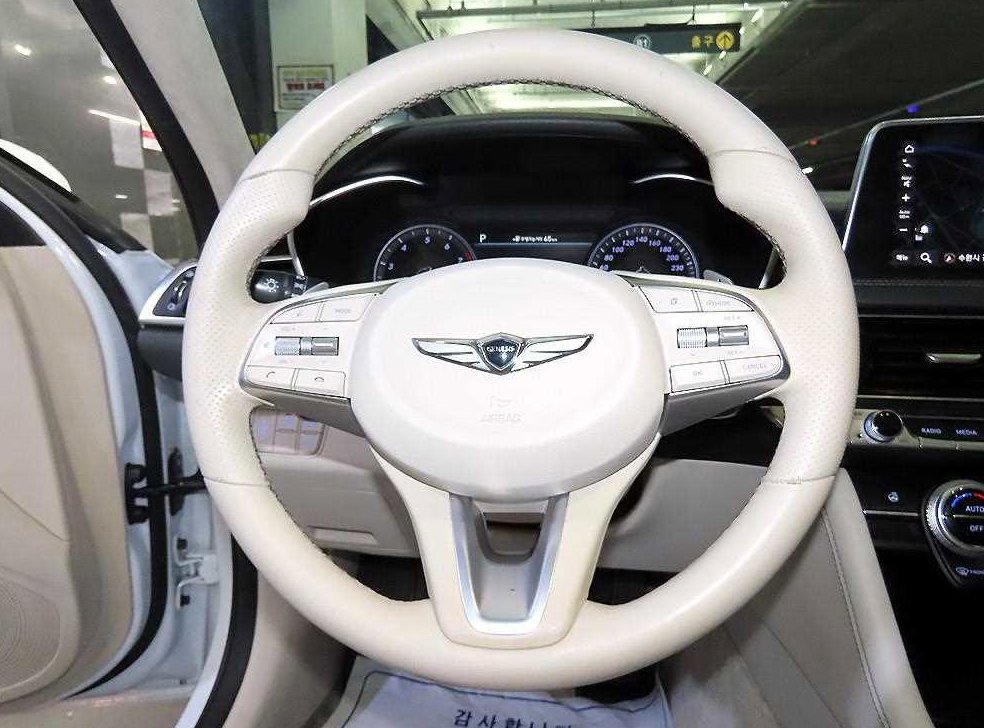 제네시스 G70 2.0T AWD 사진 8