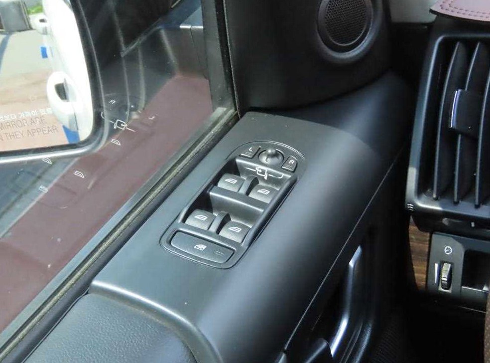 랜드로버 프리랜더 2.2 SD4 HSE 사진 12