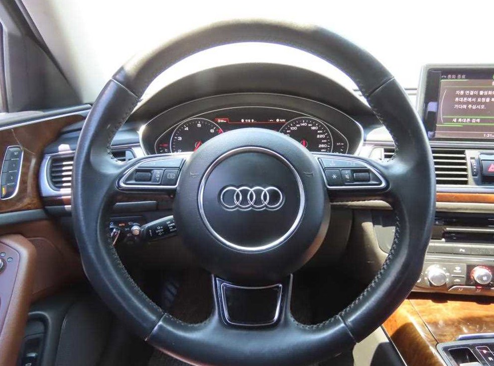 아우디 A6 2.0 TFSI 콰트로 사진 10