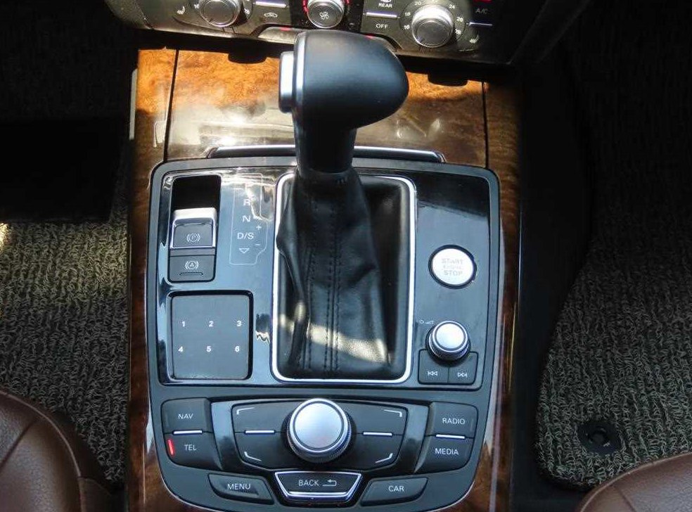 아우디 A6 2.0 TFSI 콰트로 사진 11