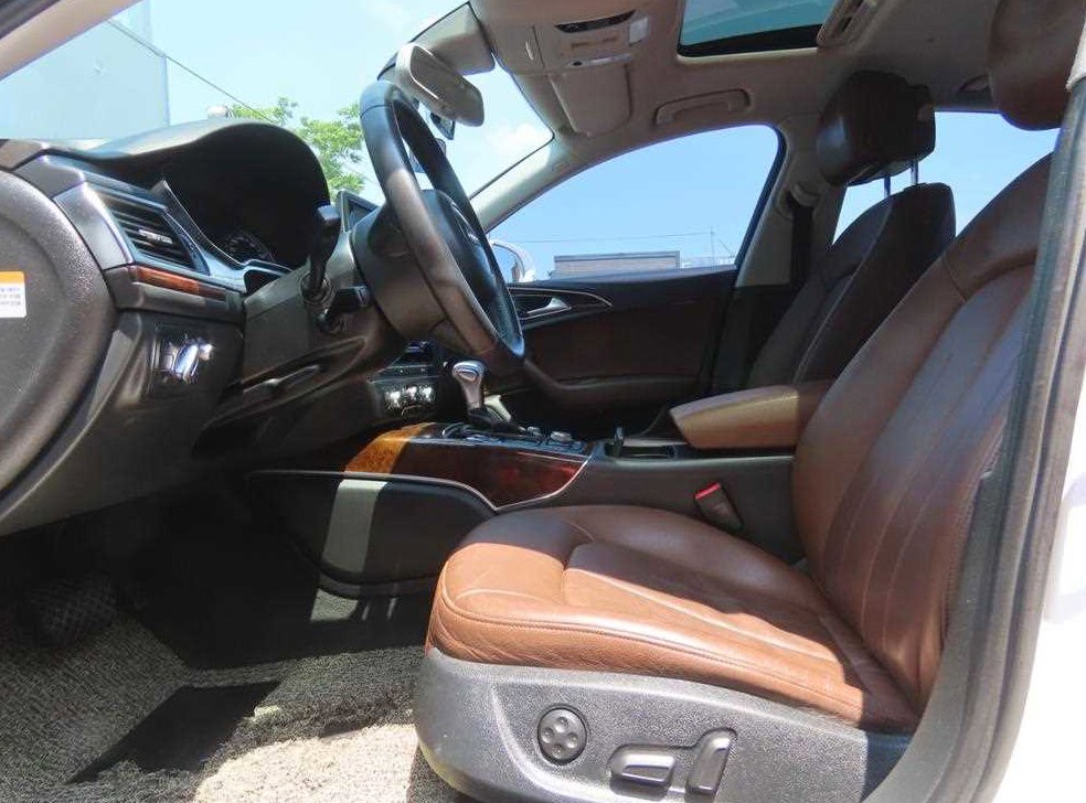 아우디 A6 2.0 TFSI 콰트로 사진 14
