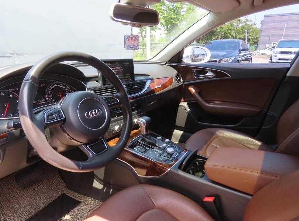아우디 A6 2.0 TFSI 콰트로 사진 15