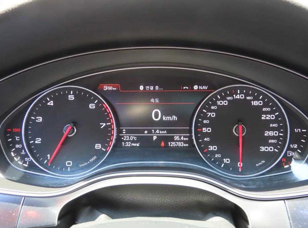 아우디 A6 2.0 TFSI 콰트로 사진 8