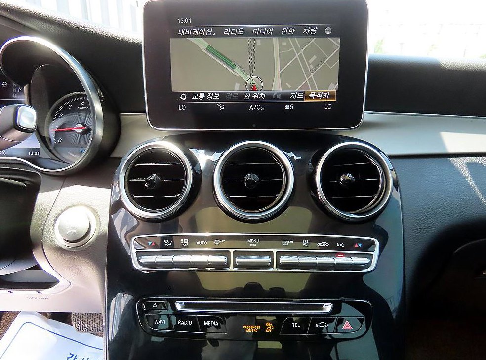 벤츠 GLC 클래스 GLC 350 e 4MATIC 사진 13