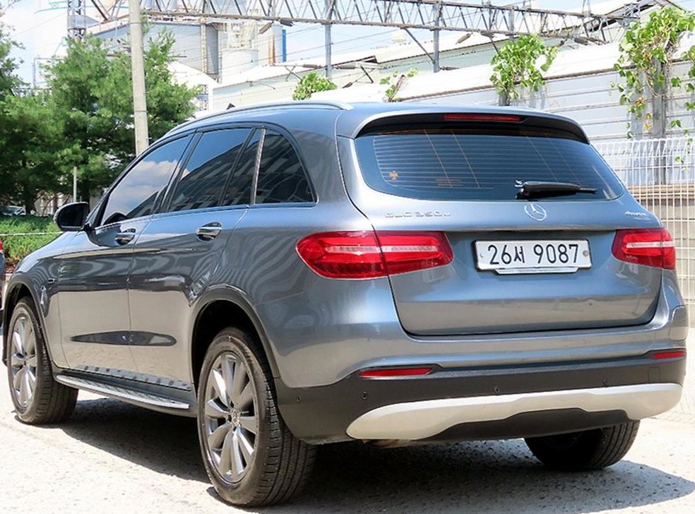 벤츠 GLC 클래스 GLC 350 e 4MATIC 사진 3