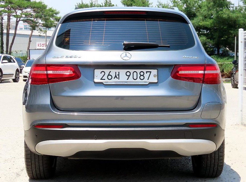 벤츠 GLC 클래스 GLC 350 e 4MATIC 사진 4