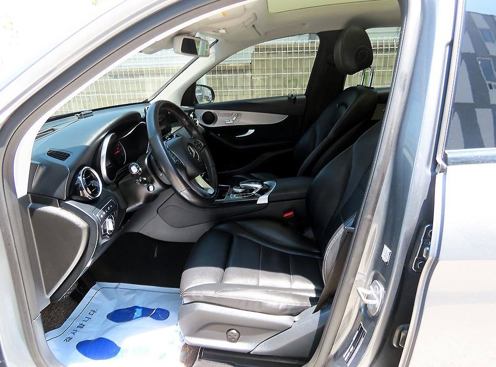 벤츠 GLC 클래스 GLC 350 e 4MATIC 사진 5
