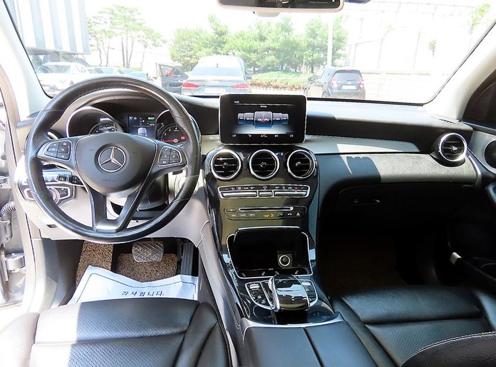 벤츠 GLC 클래스 GLC 350 e 4MATIC 사진 7