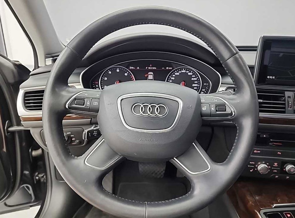 아우디 A6 3.0 TFSI 콰트로 사진 9