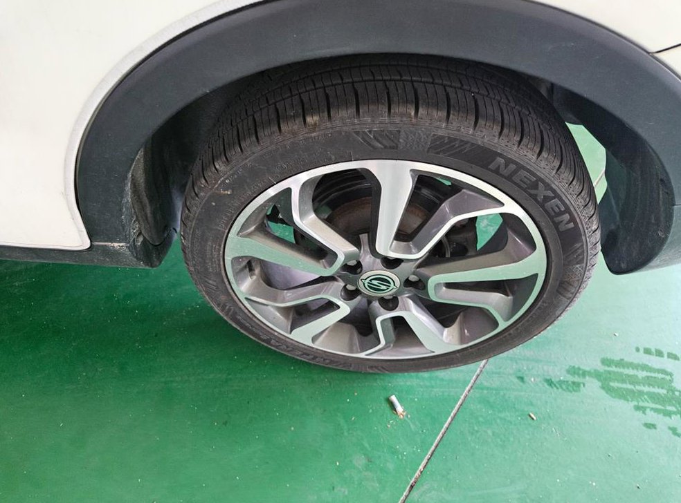 KG모빌리티(쌍용)  티볼리 디젤 2WD 1.6 VX 사진 17